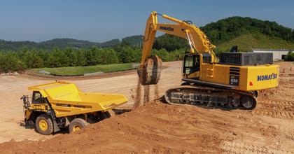 PC650LC-11 large hydraulic excavator | Komatsu