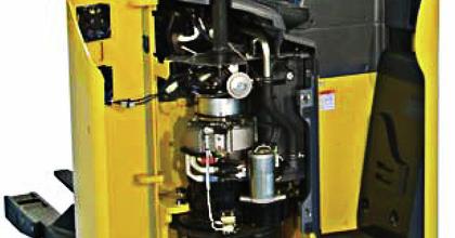 Forklift_narrowaisle_Literature Link_easy to service_Asset 1.psd